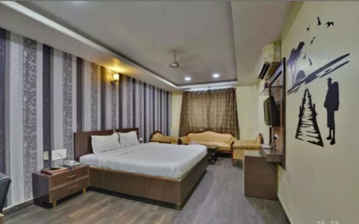 Hotel Puneet International Raipur  Exterior photo